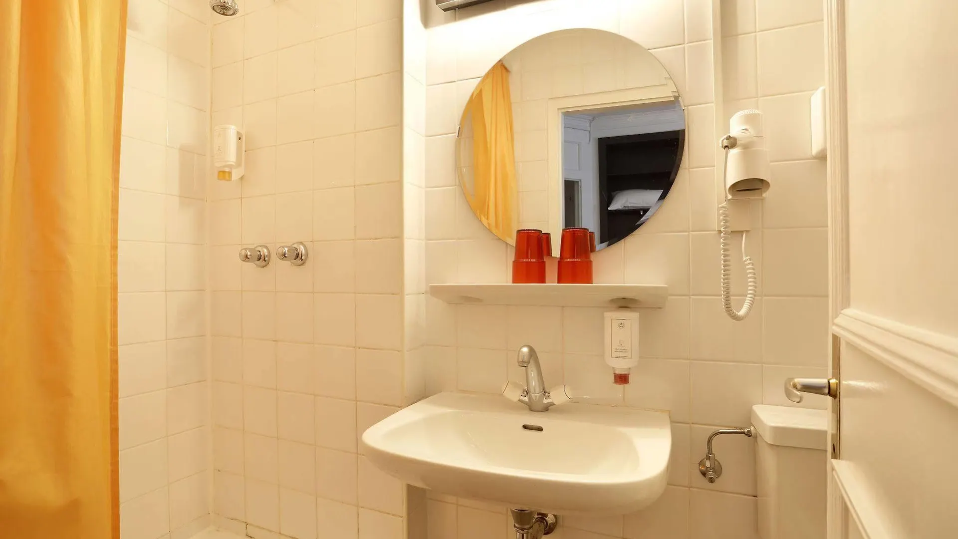 Hotel Tor Ginevra 3*,
